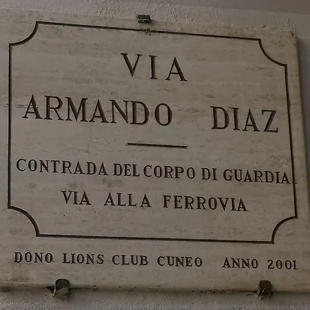 公寓 Domuscuneo Casa Diaz